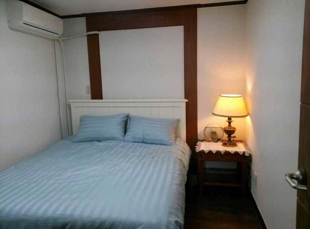 K Star Road Guesthouse - Hostel Séoul Extérieur photo